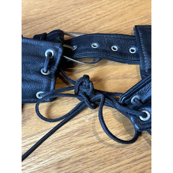 Harley Davidson Black Leather Men's Biker Chaps 98480-97VM Medium Logo snaps EUC - Picture 13 of 14